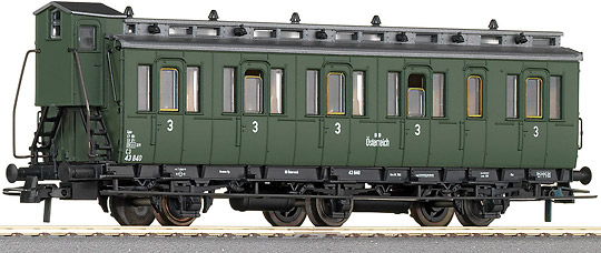 Compartment car 3rd class<br /><a href='images/pictures/Roco/44507.jpg' target='_blank'>Full size image</a>
